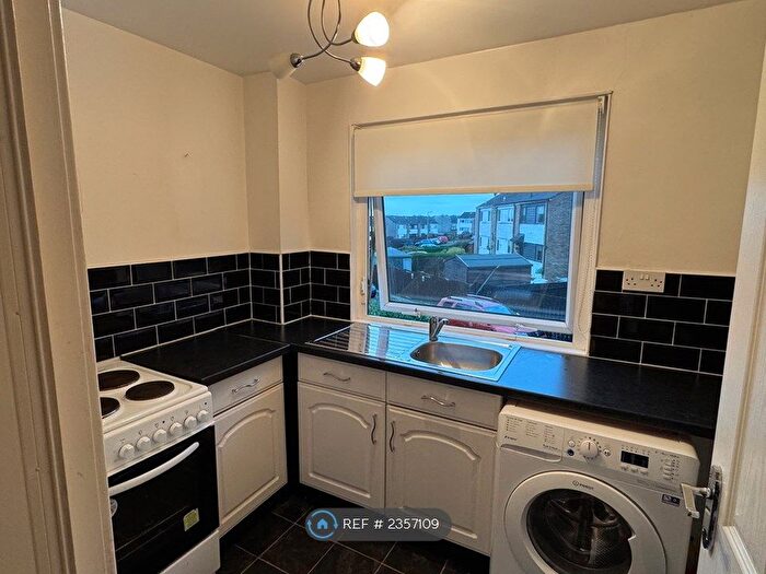 1 Bedroom Flat To Rent In Knock Way, Paisley, PA3
