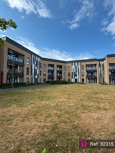 2 Bedroom Flat For Sale In Brocade Road, Andover, SP11