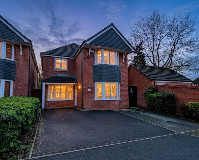 4 Bedroom Detached House For Sale In Redmires Close, Walsall, WS4