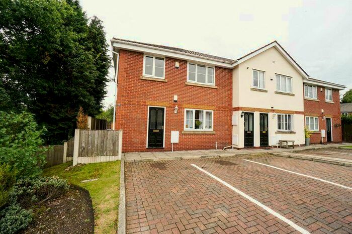 2 Bedroom Apartment To Rent In Marlborough Court, Doffcocker, BL1