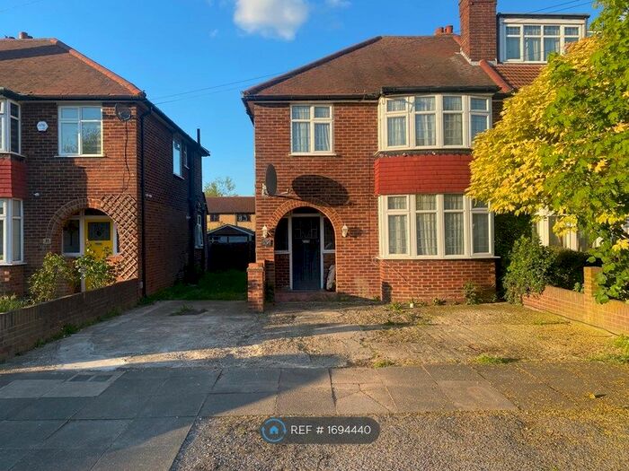 4 Bedroom Semi-Detached House To Rent In Stirling Road, Middlesex, UB3