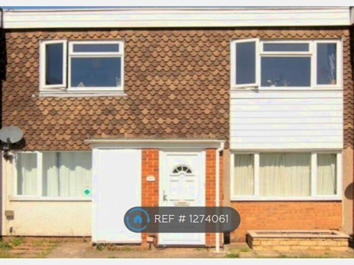 2 Bedroom Maisonette To Rent In Carrington Place, Tring HP23