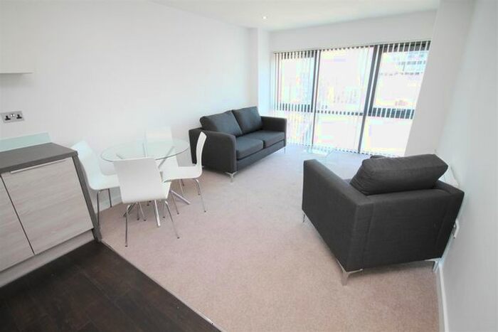 2 Bedroom Flat To Rent In Great Ancoats Street, Manchester, M4