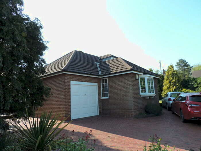 3 Bedroom Bungalow To Rent In Brook Street, Hartshorne, DE11
