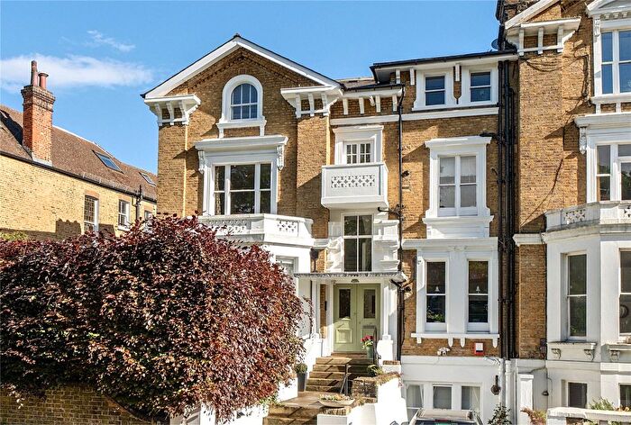 2 Bedroom Property For Sale In Eliot Hill, London, SE13