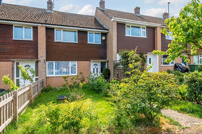 4 Bedroom Terraced House For Sale In Kingsclere, Hampshire, RG20