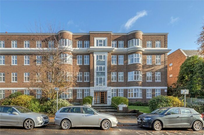 4 Bedroom Flat To Rent In The Downs, Wimbledon, SW20