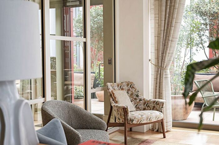 1 Bedroom Flat To Rent In Selbourne Road, Walthamstow, E17