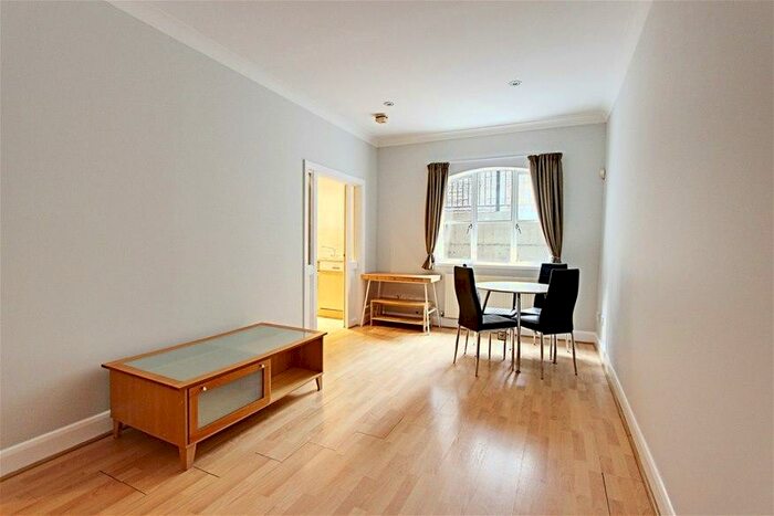 1 Bedroom Flat To Rent In Scandrett Street, Wapping, London, E1W