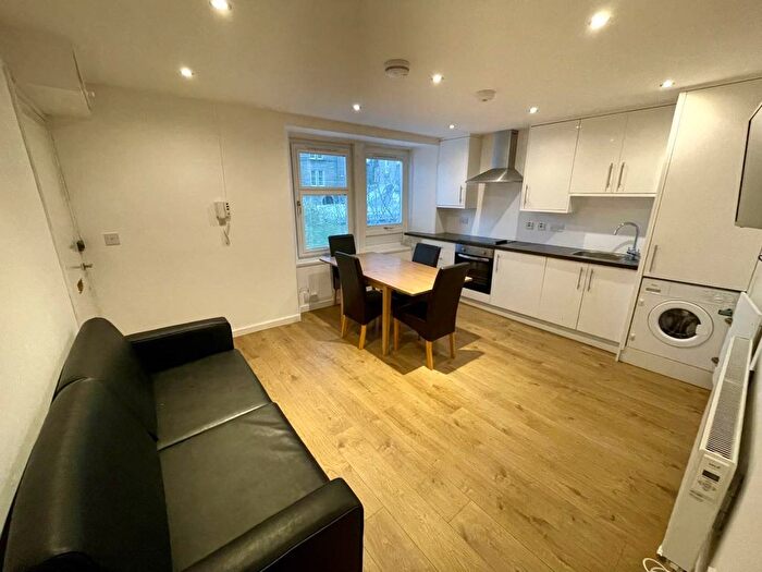 1 Bedroom Flat To Rent In Perth Road, Dundee, DD1