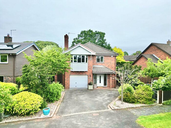 3 Bedroom Detached House For Sale In Appleton Drive, Whitmore, ST5