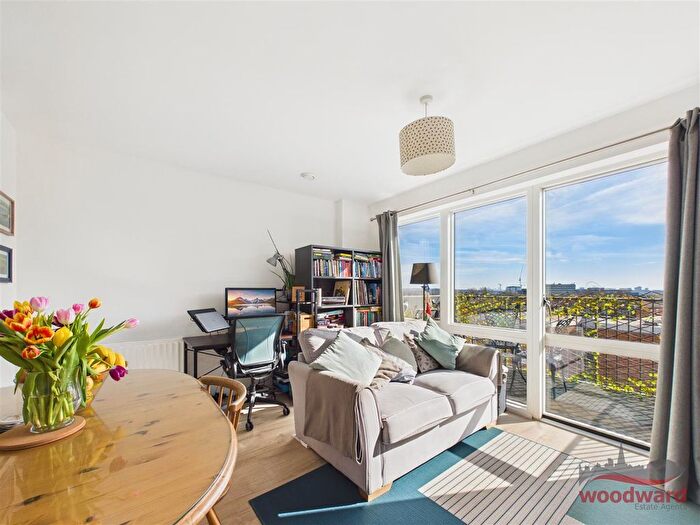 1 Bedroom Flat For Sale In Lyon Road, Harrow, HA1