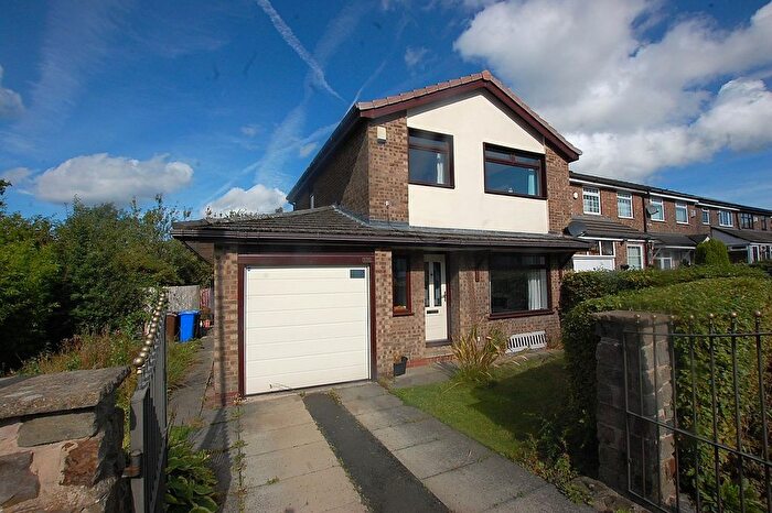 3 Bedroom Detached House For Sale In Marsden Close, Ashton-Under-Lyne, Greater Manchester, OL7