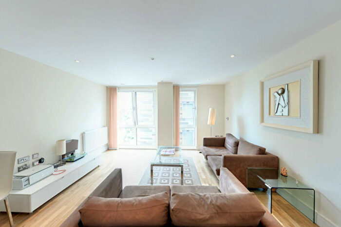 3 Bedroom Apartment To Rent In Indescon Square, Canary Wharf, London, E14