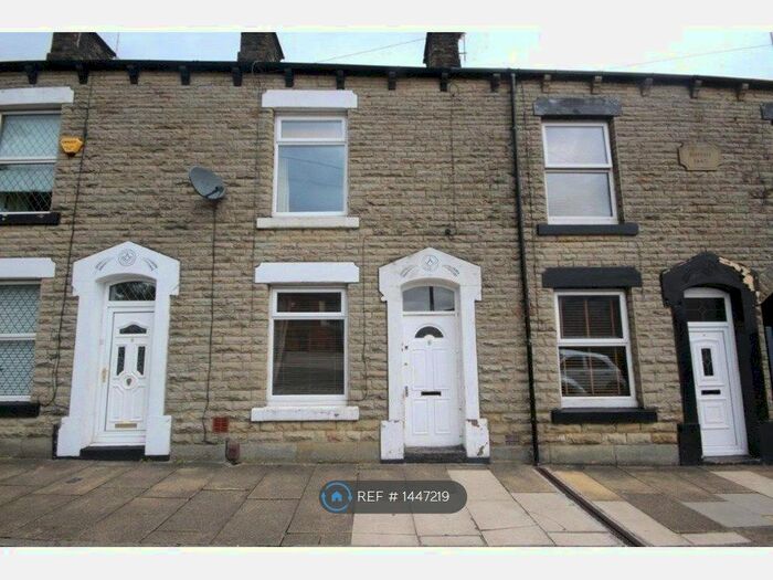 2 Bedroom Terraced House To Rent In Siddal Street, Shaw, Oldham, OL2