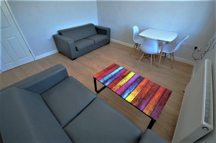 4 Bedroom Flat To Rent In Quinton Parade, Cheylesmore, Coventry, CV3