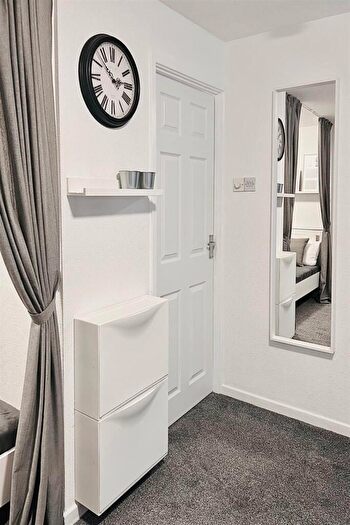 Flat To Rent In Meadow Rise, Kenton, NE5
