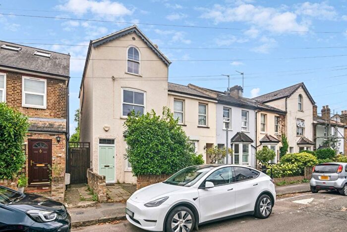 4 Bedroom Property To Rent In Alfred Road, Kingston Upon Thames, KT1