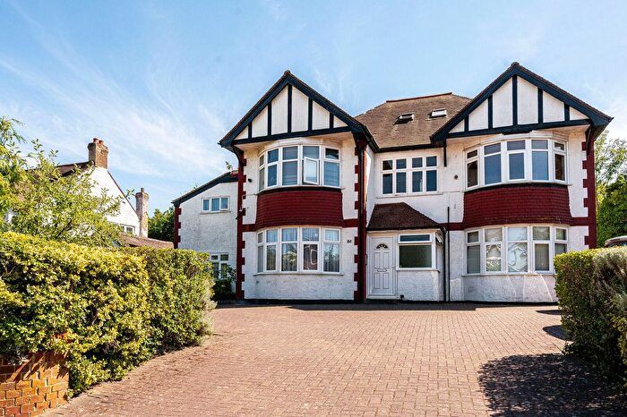2 Bedroom Flat To Rent In Addiscombe Road, East Croydon, Croydon, CR0