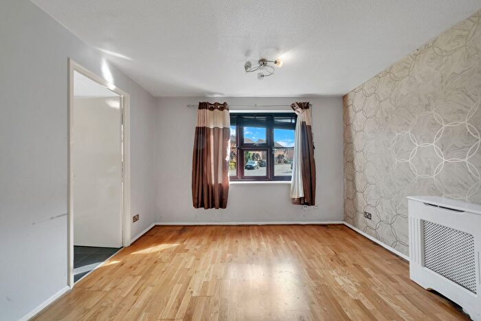 2 Bedroom Flat For Sale In Orchid Close, Abridge, Romford, RM4