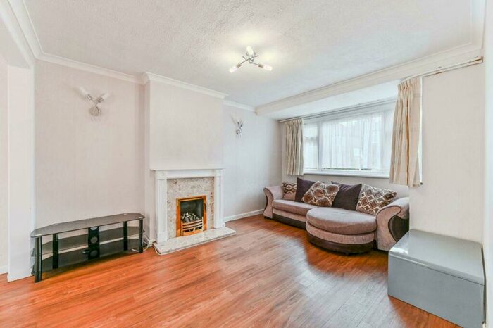 3 Bedroom Terraced House To Rent In Woodfield Gardens, New Malden, KT3