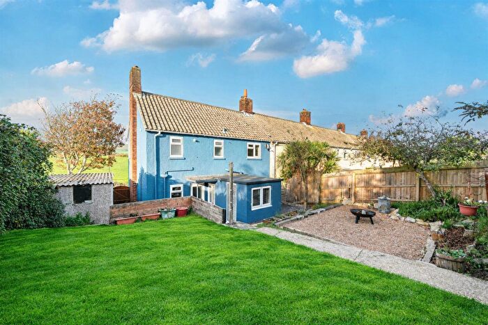 3 Bedroom House For Sale In High Street, Swanage, BH19