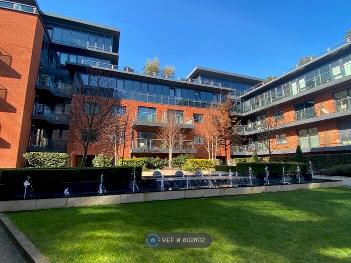 1 Bedroom Flat To Rent In Avershaw House, London, SW15