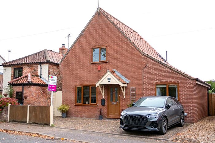 3 Bedroom Detached House For Sale In Market Street, Tunstead, Norwich, NR12