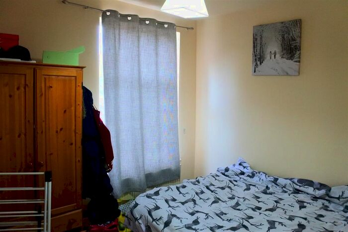 1 Bedroom Flat To Rent In Northen Grove, Manchester, M20