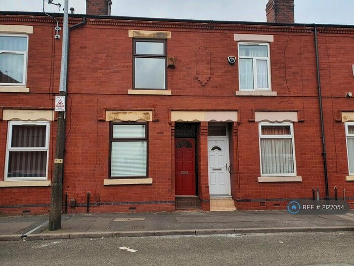 2 Bedroom Terraced House To Rent In Nansen Street, Salford, M6