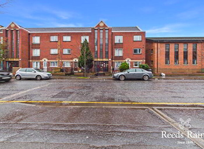 2 Bedroom Apartment / Flats For Sale In Donegall Pass, Belfast, BT7