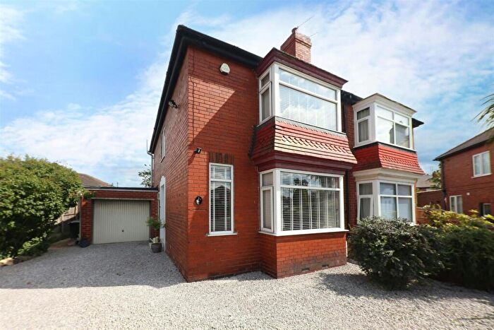 3 Bedroom Semi-Detached House For Sale In Adlard Road, Wheatley Hills, Doncaster, DN2