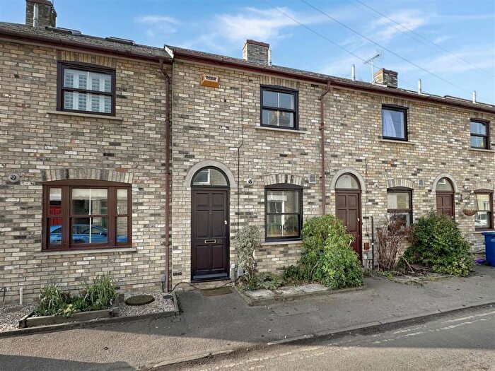 2 Bedroom Terraced House For Sale In York Terrace, Cambridge, CB1