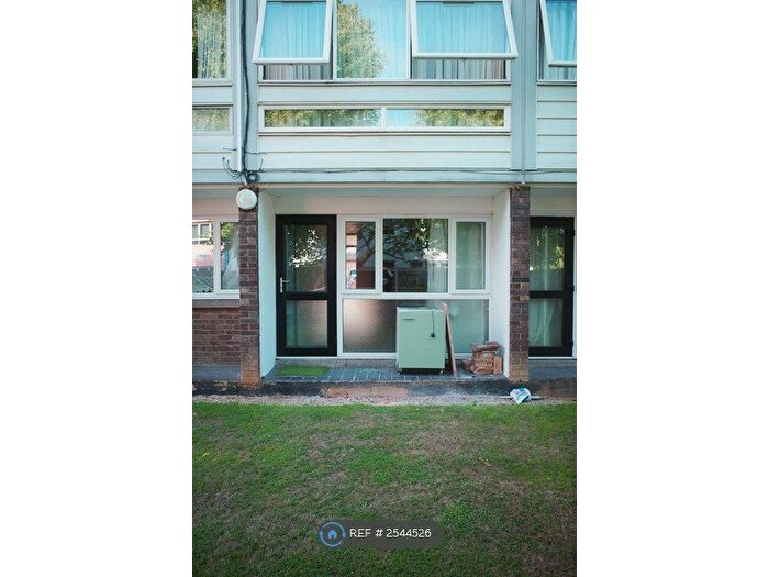 1 Bedroom Flat To Rent In Fairlea Place, London, W5