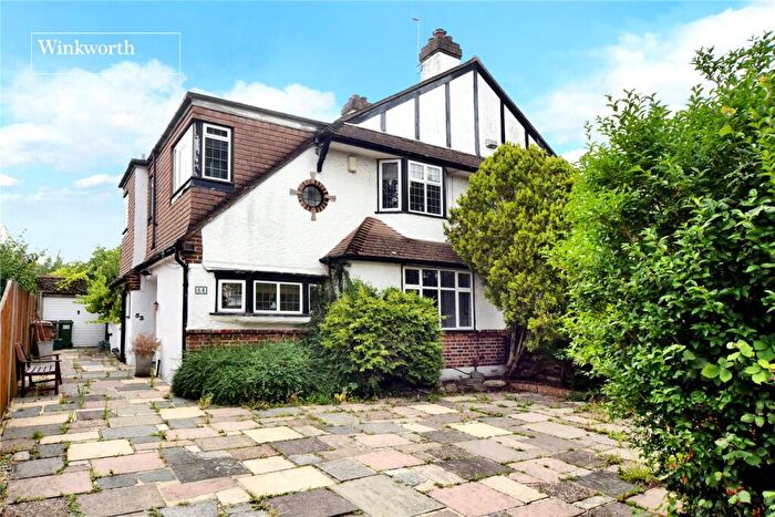 4 Bedroom Semi-Detached House For Sale In Tudor Avenue, Worcester Park, KT4