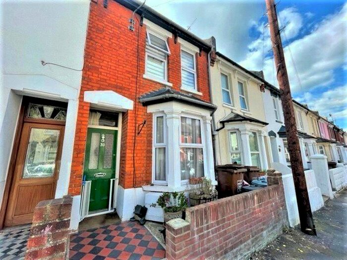 3 Bedroom Terraced House To Rent In Hayward Avenue, Rochester, Kent, ME2