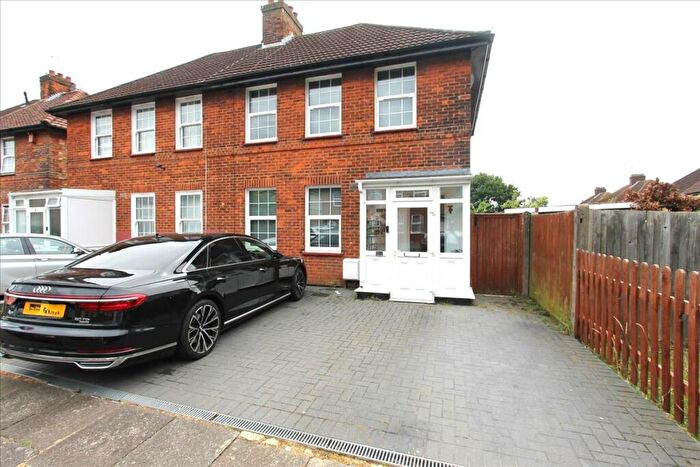 4 Bedroom House To Rent In Fenton Road, London, N17