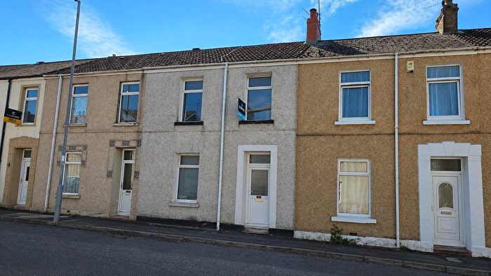 3 Bedroom Terraced House For Sale In Swansea Road, Llanelli, SA15