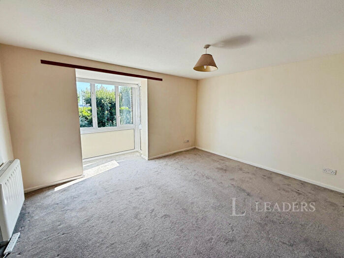 1 Bedroom Apartment To Rent In Atlantic Close, Ocean Village, SO14