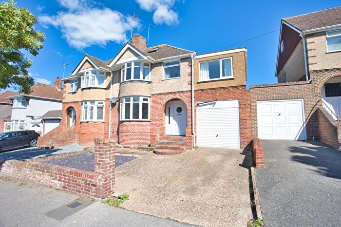 4 Bedroom Semi Detached House For Sale In Dolphins Road, Folkestone, CT19