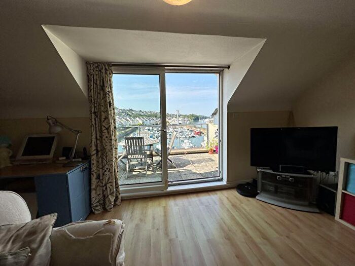 3 Bedroom Terraced House For Sale In Y Felinheli, Gwynedd, LL56
