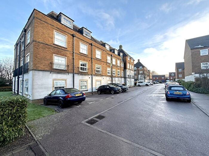 2 Bedroom Flat To Rent In Lynley Close, Maidstone, ME15