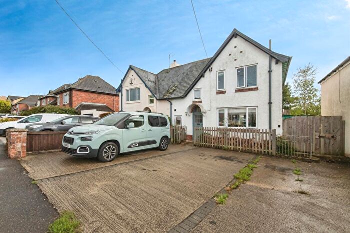 3 Bedroom Semi-Detached House For Sale In Boxfield Road, Axminster, EX13