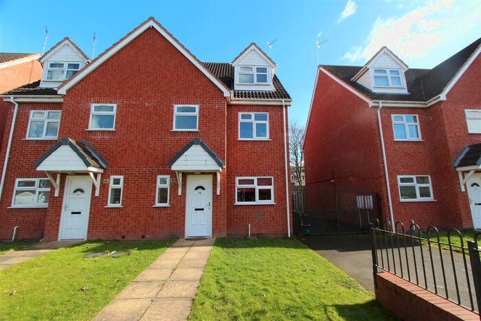 4 Bedroom Semi-Detached House To Rent In Great Hampton Street, Wolverhampton, WV1
