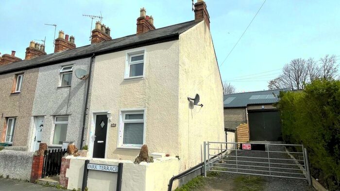 2 Bedroom Cottage For Sale In Park Terrace, Deganwy, Conwy, LL31