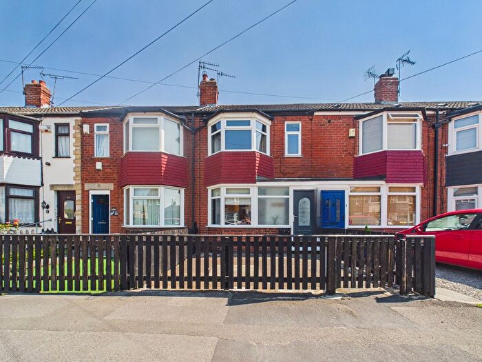 2 Bedroom Terraced House For Sale In Lamorna Avenue, Hull, HU8