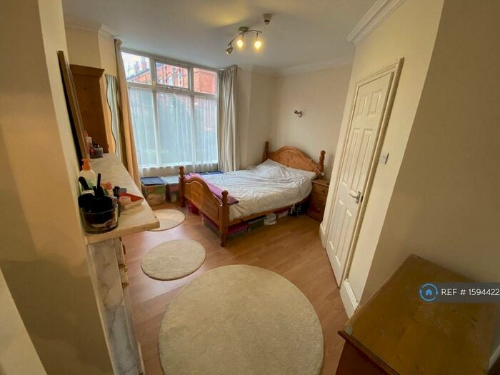 1 Bedroom Flat To Rent In Granby Road, Leeds, LS6