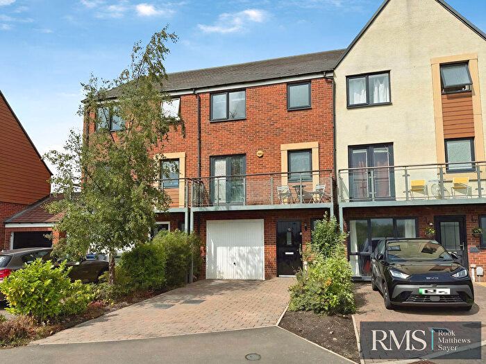 4 Bedroom Terraced House For Sale In Prendwick Avenue, Newcastle Upon Tyne, NE13