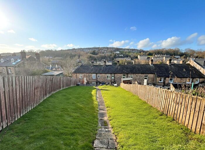 2 Bedroom Terraced House For Sale In Hightown Lane, Holmfirth, HD9
