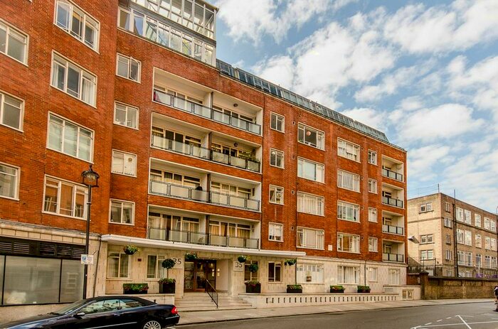 Studio To Rent In Buckingham Gate, Westminster, London, SW1E